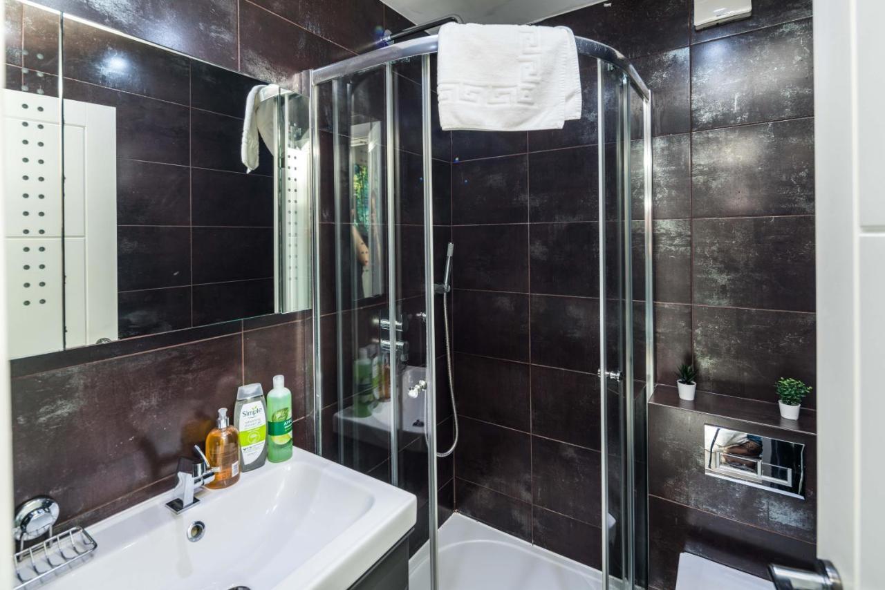 Cumberland 4 Double Bedroom In Pimlico Лондон Екстериор снимка